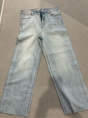 Hidden size 29 light wash Jean